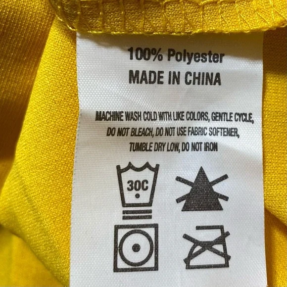 Run Disney Womens 2023 Half Marathon Encanto Mirabel Wine And Dine Shirt‎ Small - Picture 5 of 10